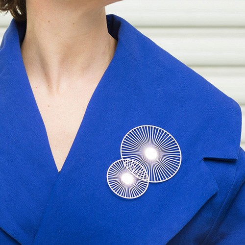 Magnetic brooch Solar Silver (Tout Simplement)