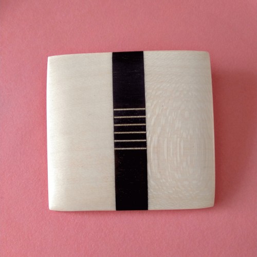 Pin in precious wood, striped band (G Larondelle)